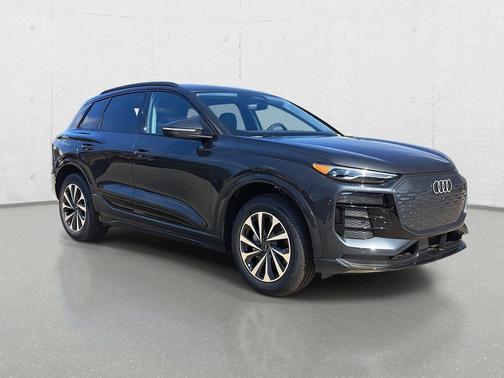 2025 Audi Q6 e-tron Premium quattro