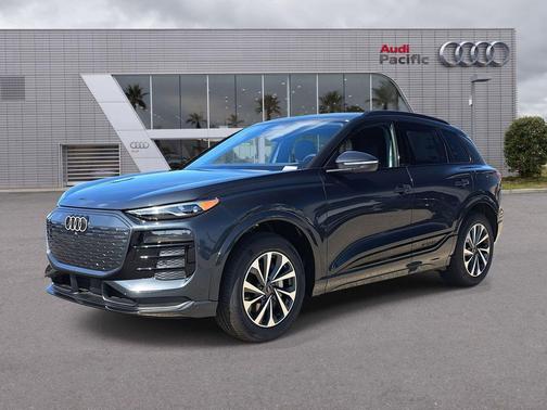 2025 Audi Q6 e-tron Premium quattro