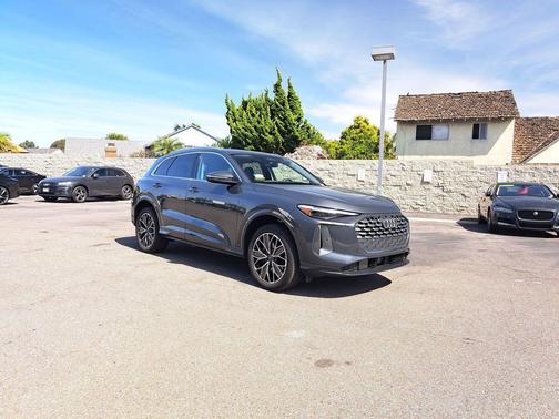 2025 Audi Q5 Premium Plus TFSI quattro S tronic