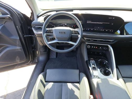 2025 Audi Q5 Premium Plus TFSI quattro S tronic