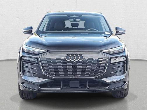 2025 Audi Q6 e-tron Premium Plus
