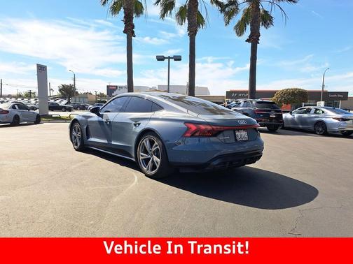 2024 Audi e-tron GT Premium Plus quattro