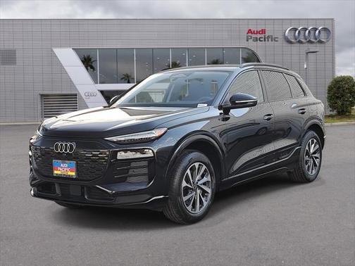 2025 Audi Q6 e-tron Premium quattro