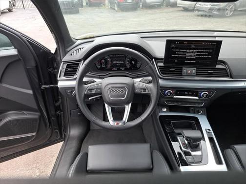 2024 Audi Q5 45 S line Premium Plus