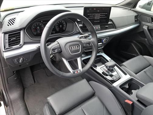 2024 Audi Q5 45 S line Premium Plus