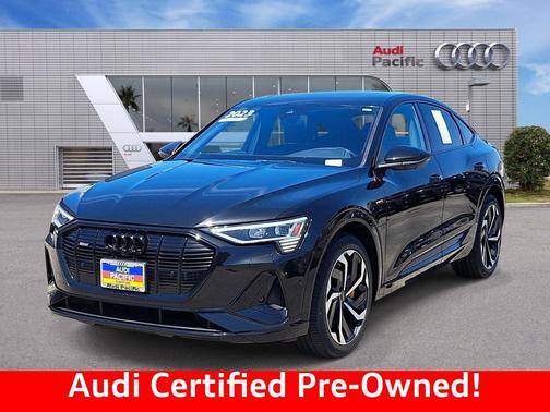 Mythos Black Metallic 2023 Audi e-tron Sportback S line Premium Plus