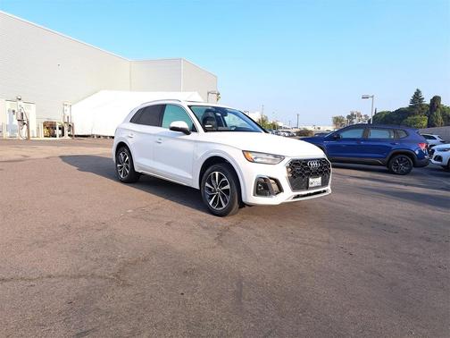2024 Audi Q5 45 S line Premium Plus