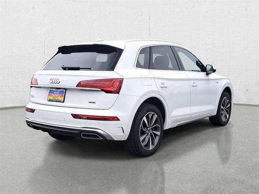 2024 Audi Q5 45 S line Premium Plus