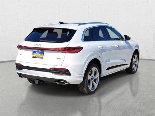 2025 Audi Q5 Premium Plus