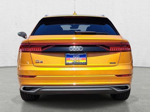 Dragon Orange Metallic 2022 Audi Q8 55 Prestige
