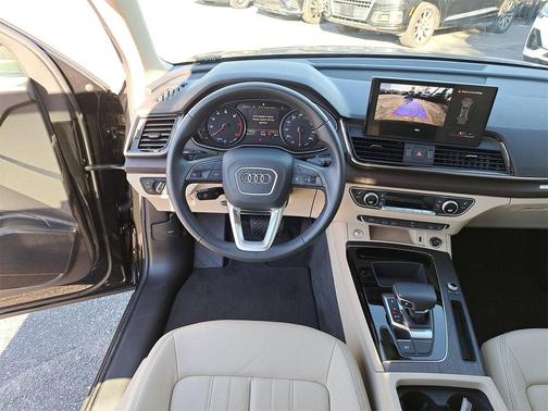 2023 Audi Q5 45 S line Premium