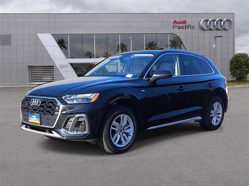 2023 Audi Q5 45 S line Premium