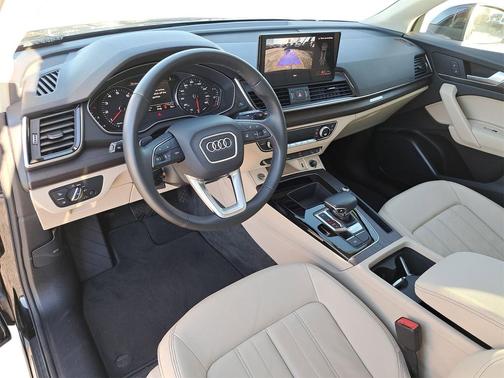 2023 Audi Q5 45 S line Premium