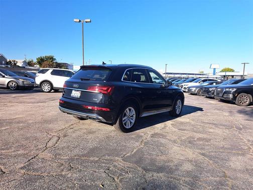 2023 Audi Q5 45 S line Premium