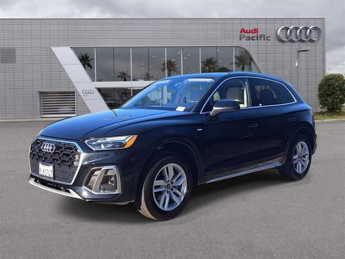 2023 Audi Q5 45 S line Premium