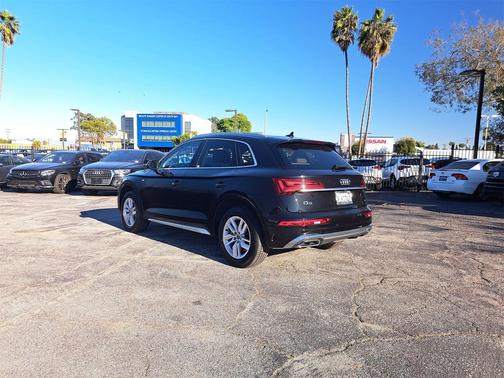 2023 Audi Q5 45 S line Premium