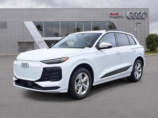 2025 Audi Q6 e-tron Premium Plus