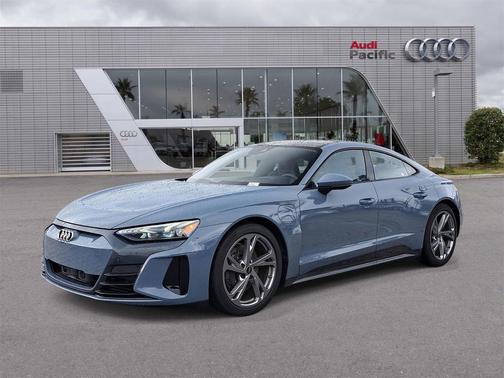 2023 Audi e-tron GT Premium Plus quattro