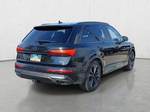2026 Audi Q7 55 Premium Plus