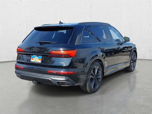 2026 Audi Q7 55 Premium Plus