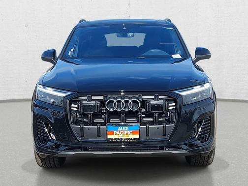 2026 Audi Q7 55 Premium Plus