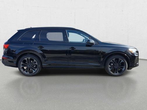 2026 Audi Q7 55 Premium Plus
