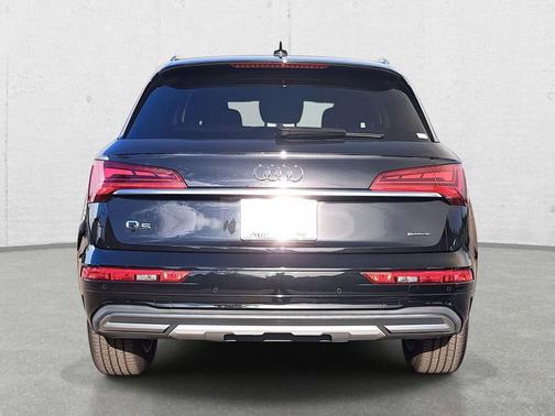 2023 Audi Q5 40 Premium