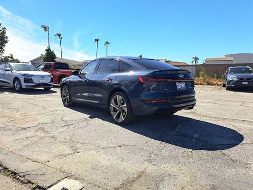 2023 Audi e-tron Sportback S line Prestige