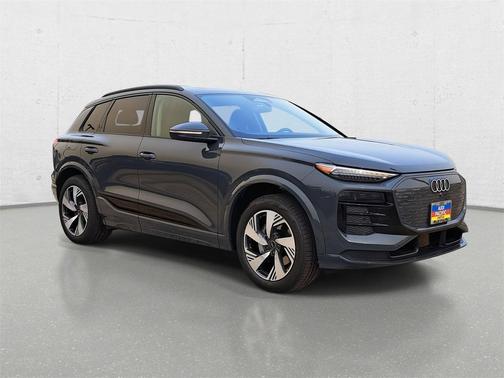 2025 Audi Q6 e-tron Premium Plus quattro