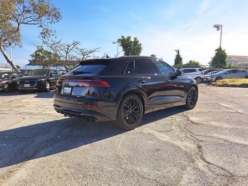 2024 Audi SQ8 4.0T Premium Plus