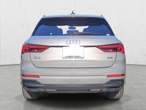 2022 Audi Q3 45 S line Premium