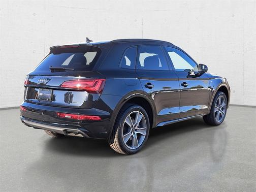 2025 Audi Q5 45 S line Premium
