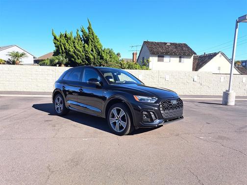 2025 Audi Q5 45 S line Premium