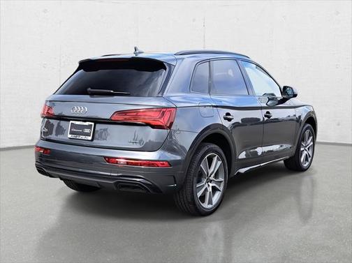 2025 Audi Q5 45 S line Premium