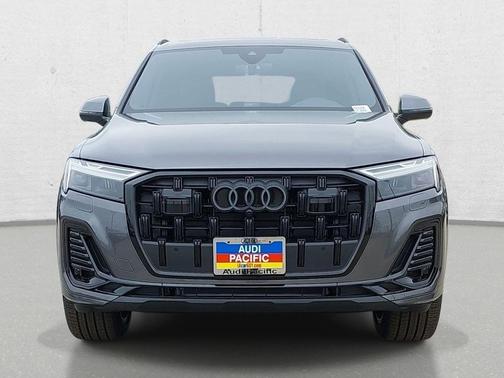 Samurai Gray Metallic 2026 Audi Q7 45 Premium Plus