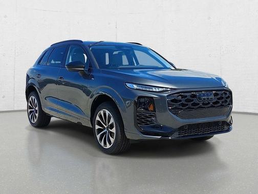 Daytona Gray Pearl Effect 2026 Audi Q3 TFSI quattro S tronic