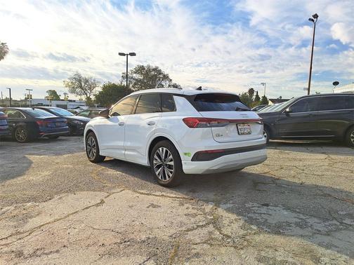 2023 Audi Q4 e-tron Premium Plus 40 RWD