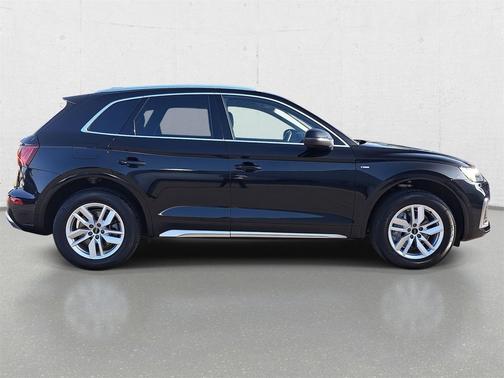2023 Audi Q5 45 S line Premium