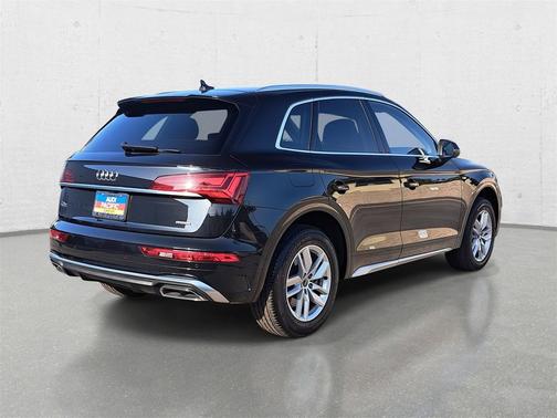 2023 Audi Q5 45 S line Premium
