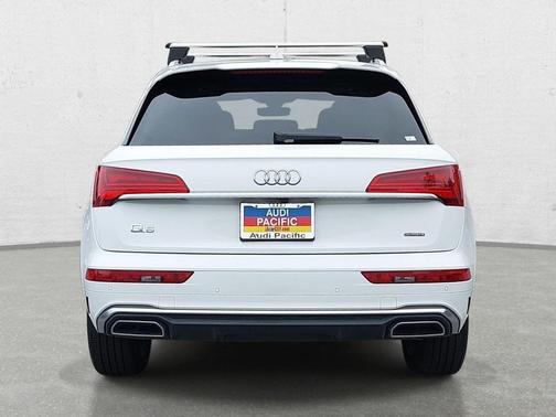 Ibis White 2022 Audi Q5 45 S line Premium Plus
