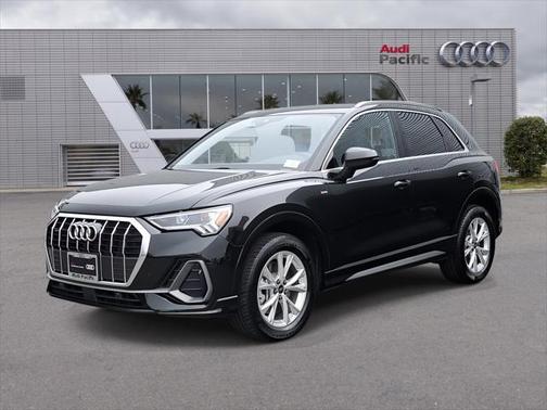 2025 Audi Q3 Premium 45 TFSI S line quattro Tiptronic