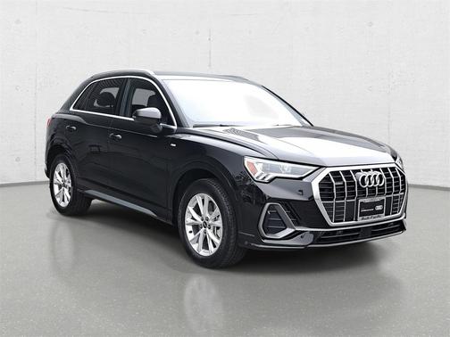 2025 Audi Q3 Premium 45 TFSI S line quattro Tiptronic