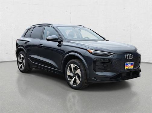 2025 Audi Q6 e-tron Premium Plus quattro