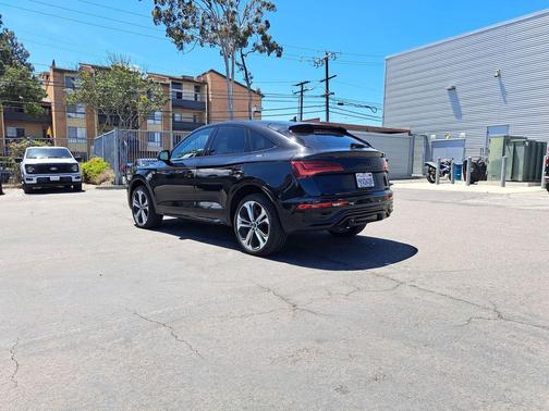 Mythos Black Metallic 2025 Audi Q5 45 S line Premium Plus