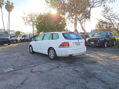 2014 Volkswagen Jetta SportWagen Auto S
