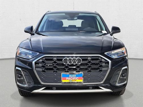 2022 Audi Q5 45 S line Premium
