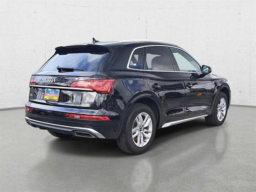 2022 Audi Q5 45 S line Premium