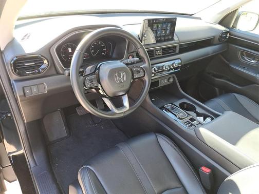 2023 Honda Pilot 2WD EX-L 8 Passenger