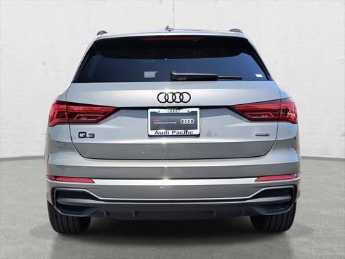 2024 Audi Q3 Premium 45 TFSI S line quattro Tiptronic