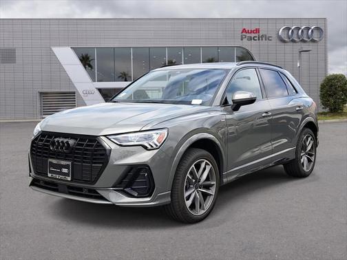2024 Audi Q3 Premium 45 TFSI S line quattro Tiptronic